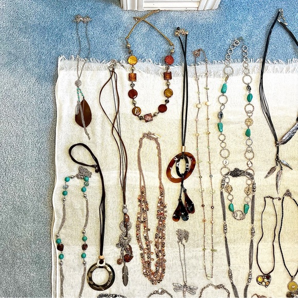 Fashion Necklaces Bundle - Picture 2 of 8